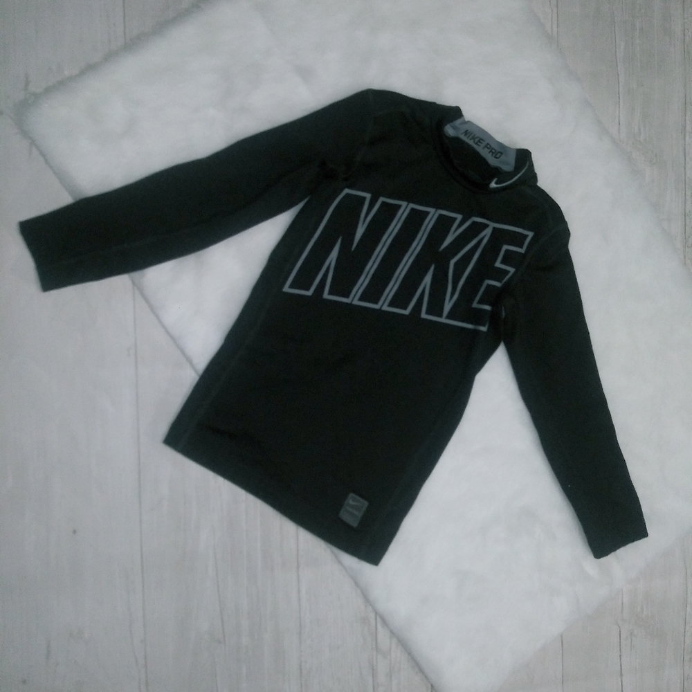 Nike Pro Boys Therma Warm Long Sleeve.